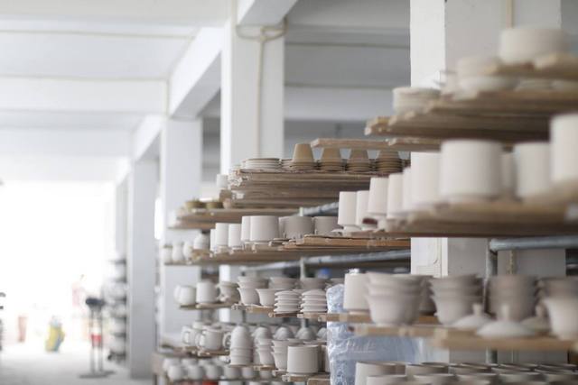 陶瓷胚體烘干，選用高溫烘干除濕機(jī)